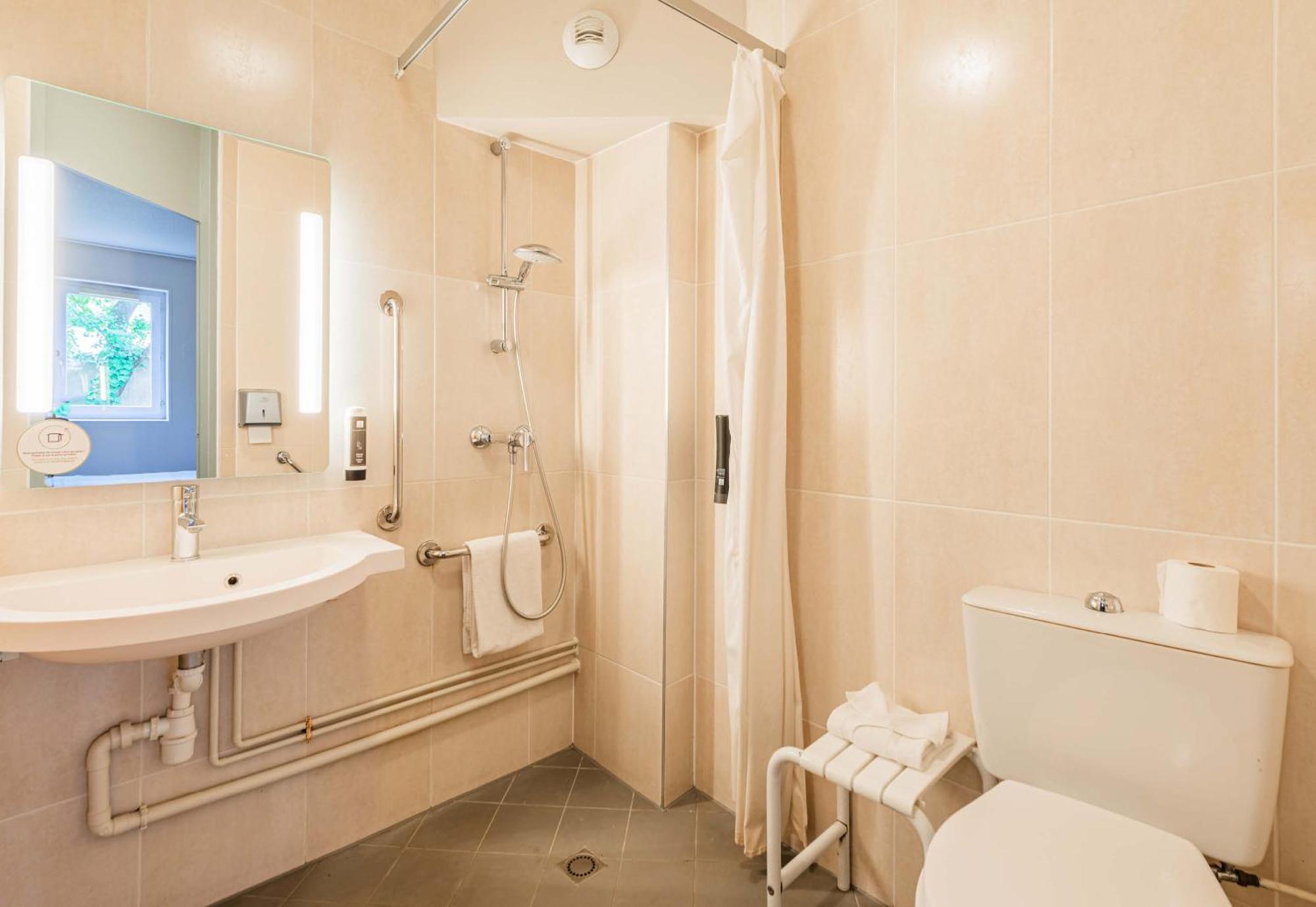 B&B Hotel Mulhouse Ile Napoleon Illzach Exteriér fotografie